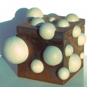 caren simon keramiek bubble box, bronze glaze, ceramic, 41 cm. vierkant